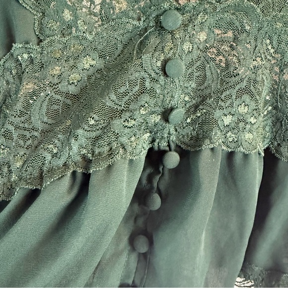 Liberty Love Women Lace green long sleeve blouse Size: L - Picture 7 of 13